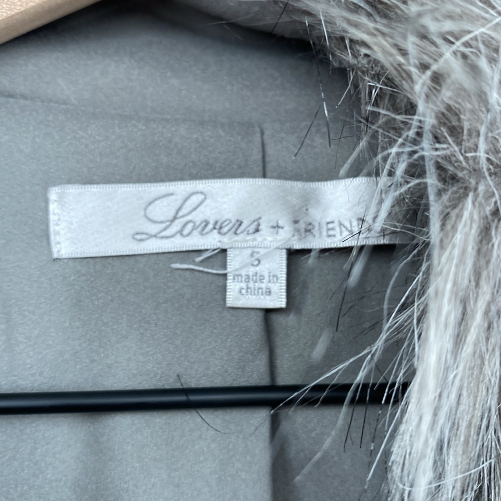 Lovers + Friends Gray Faux Fur Vest Women’s Small Camille Revolve Open‎ Front - Picture 4 of 13